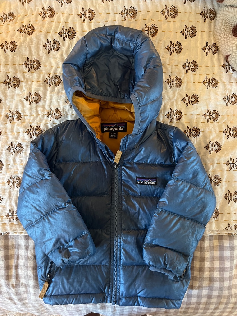 Patagonia Kids Slate Blue Hooded Puffer Jacket with Yellow Lining